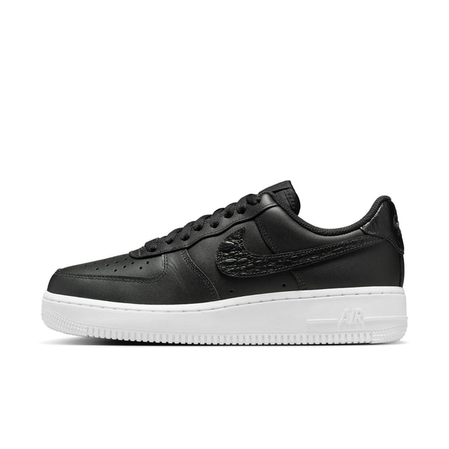 W Nike Air Force 1 '07 SE IO4837-001
