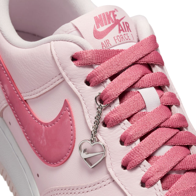 W Nike Air Force 1 '07 "Valentine's Day" IO8755-600