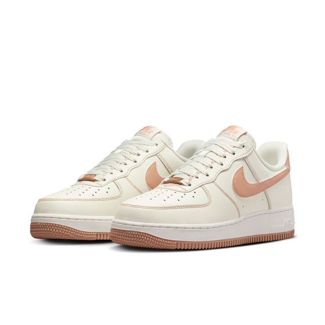 W Nike Air Force 1 '07 IQ9428-133