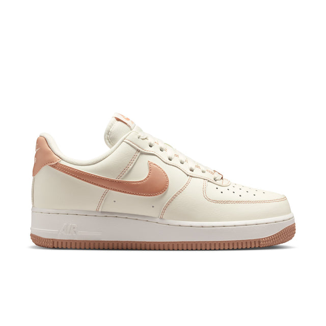 W Nike Air Force 1 '07 IQ9428-133