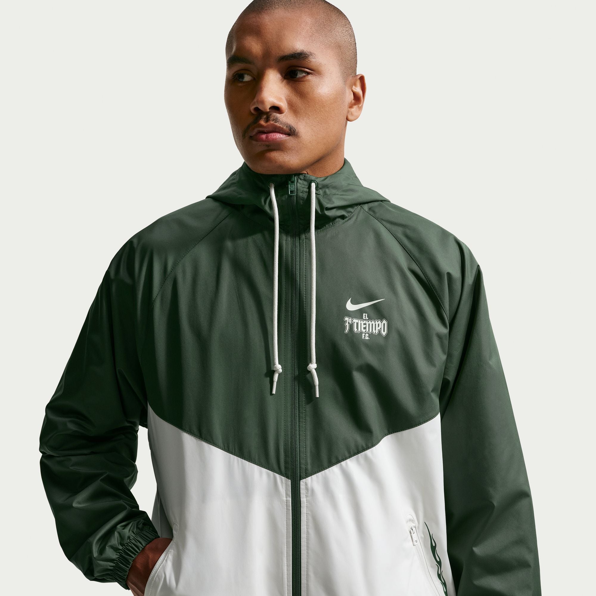 M Nike Windrunner IR6946-323 – BB Branded