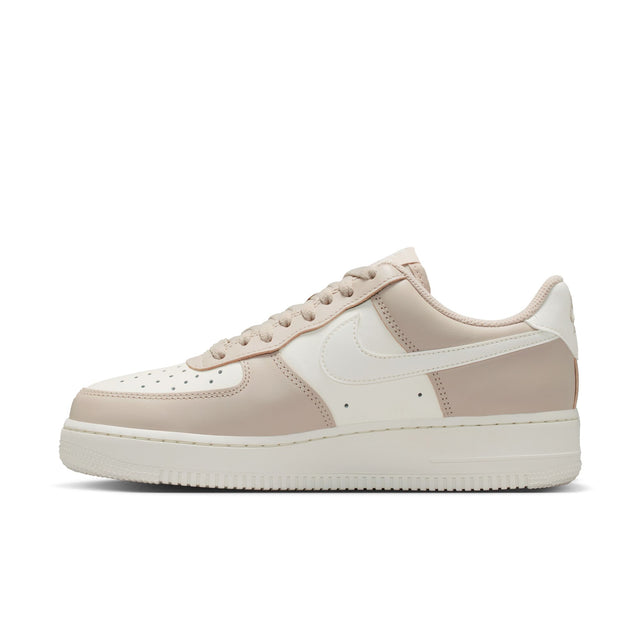 W Nike Air Force 1 '07 IV5197-200