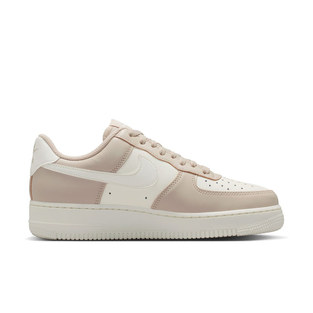 W Nike Air Force 1 '07 IV5197-200