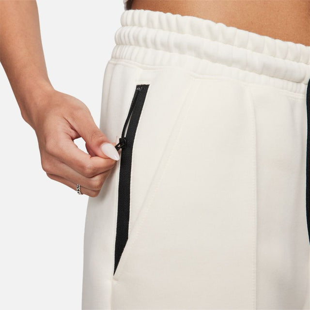 Buy NIKE W NSW TCH FLC MR JGGR FB8330-110 Canada Online