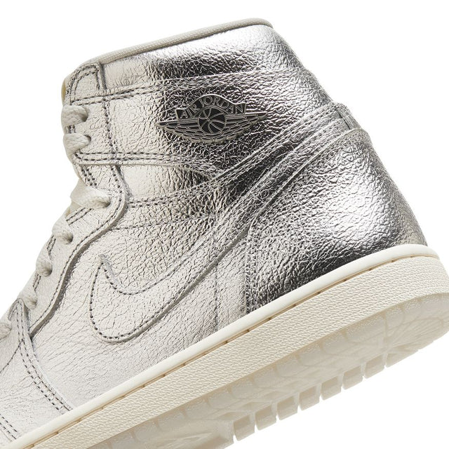 Buy JORDAN Air Jordan 1 Retro High FN7249-001 Canada Online