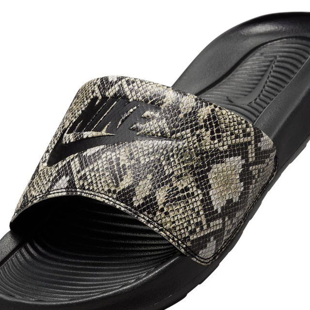 Buy NIKE Nike Victori One FZ3111-200 Canada Online