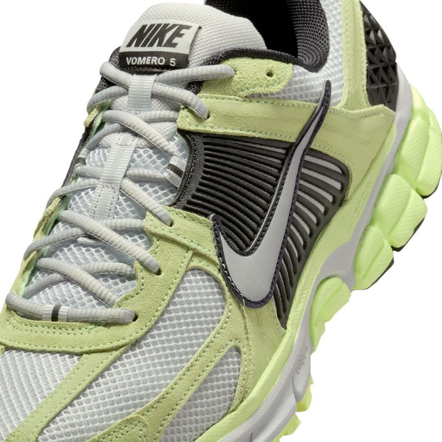 Buy NIKE Nike Zoom Vomero 5 HF1553-700 Canada Online