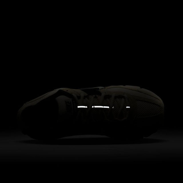 Buy Nike Zoom Vomero 5 HF1553-701 Canada Online