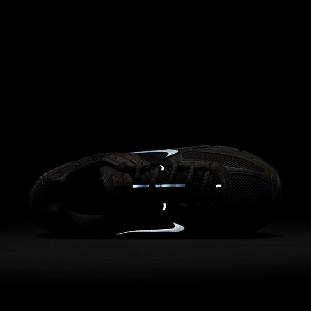 Buy Nike Zoom Vomero 5 HF5493-201 Canada Online