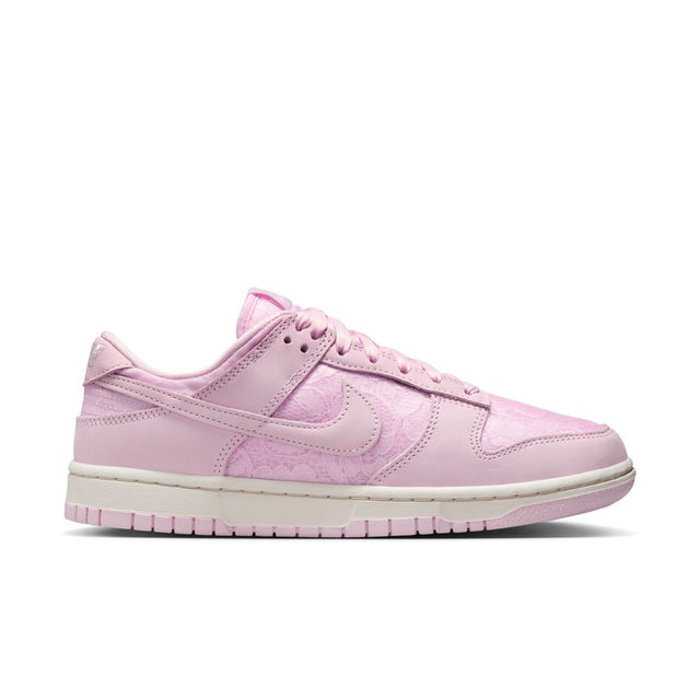 Buy NIKE Nike Dunk Low HJ5870-600 Canada Online