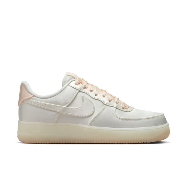 Buy NIKE Nike Air Force 1 ’07 LV8 HQ3762-133 Canada Online