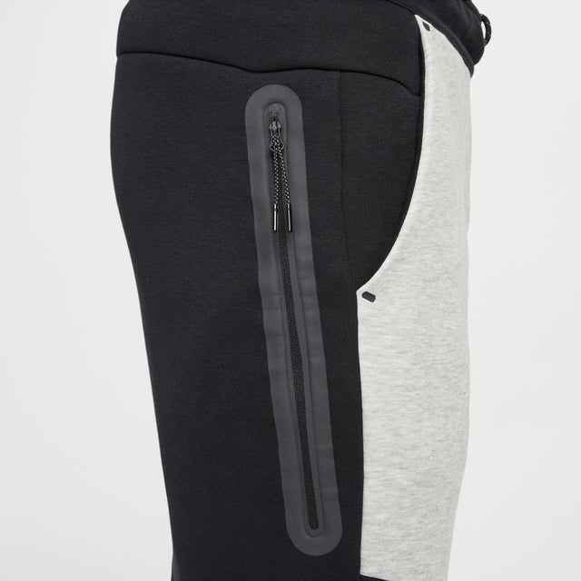 Buy NIKE Nike Tech HV0959-011 Canada Online