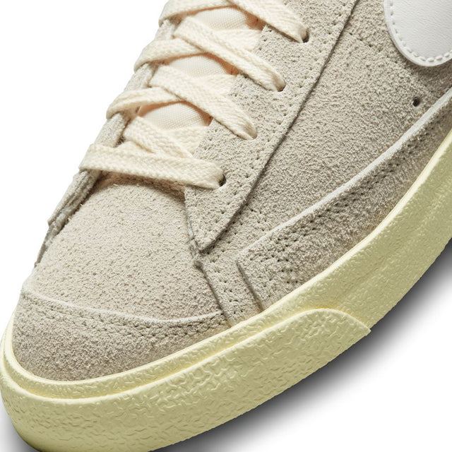Buy NIKE W BLAZER MID '77 VNTG DV7006-001 Canada Online