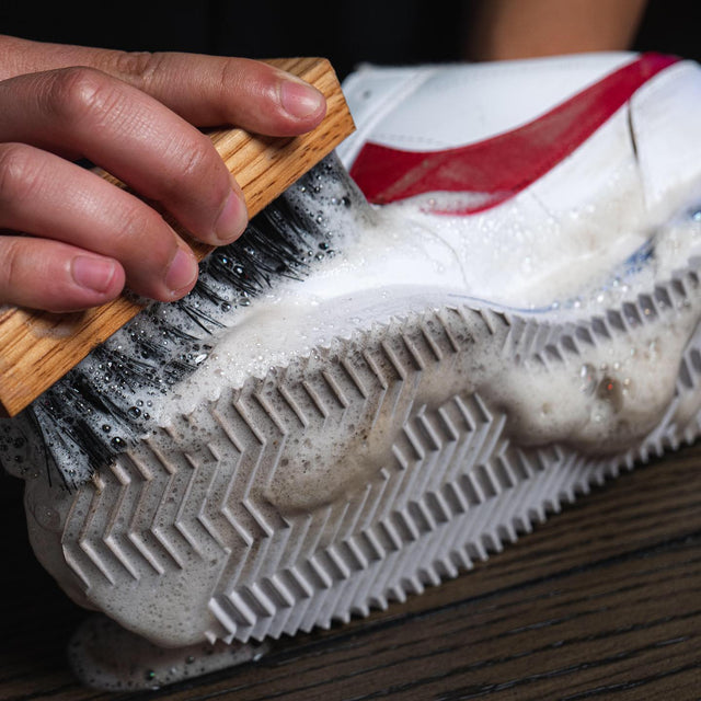 Top 4 Tips to Keep Your Shoes in Very Near Dead Stock