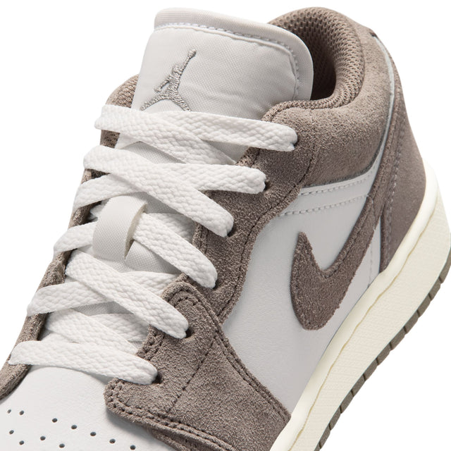 Y Air Jordan 1 Low 553560-026