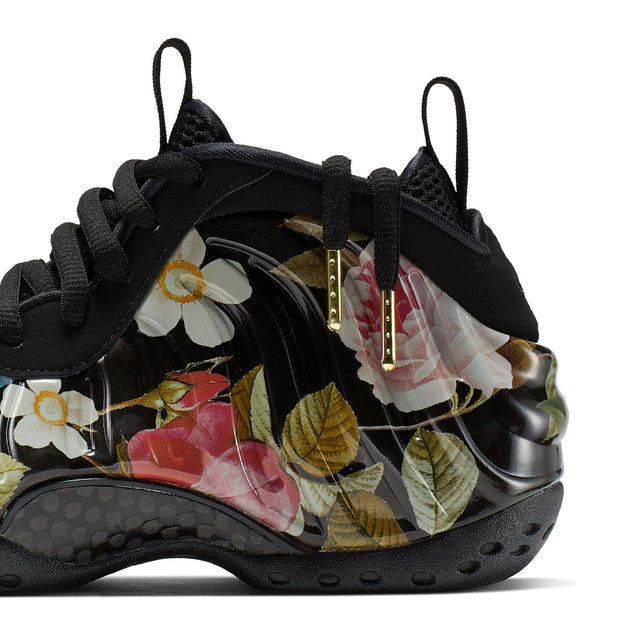 W Nike Air Foamposite One AA3963-002