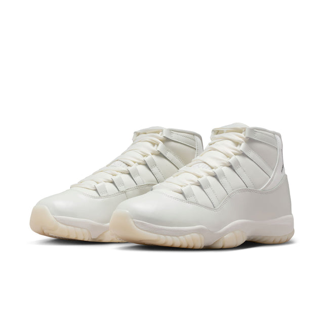 W Air Jordan 11 Retro "Pearl" AR0715-110