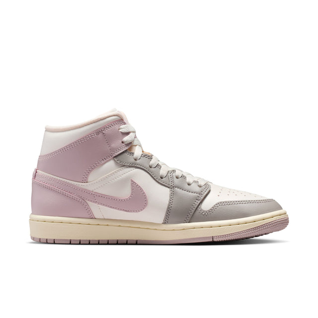 W Air Jordan 1 Mid BQ6472-122