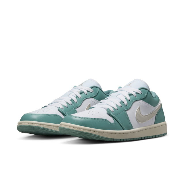 W Air Jordan 1 Low DC0774-138