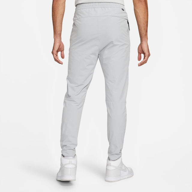 M Nike Sportswear DM6621-012