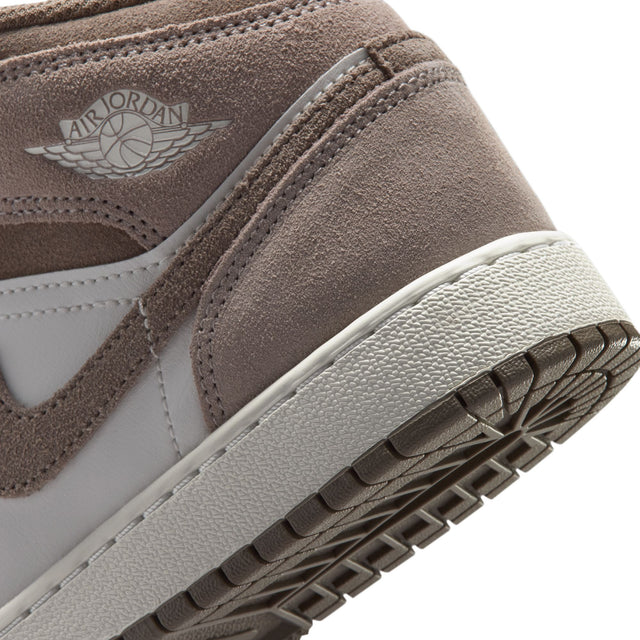 Y Air Jordan 1 Mid DQ8423-003
