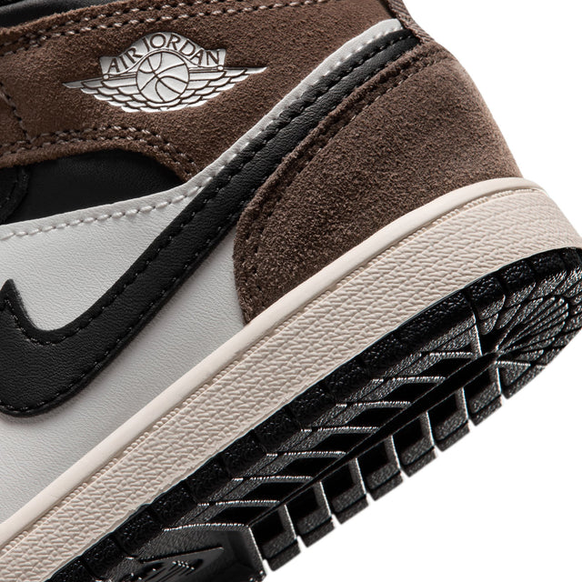 Y Jordan 1 Mid DQ8424-007