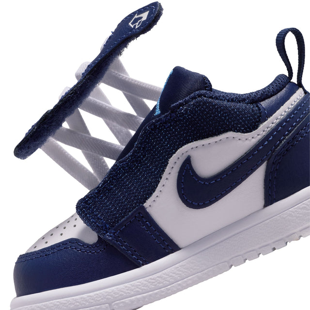 Y Jordan 1 Low Alt DR9747-404
