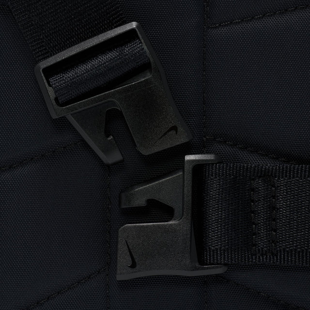 Nike Sportswear Commute FZ6133-011