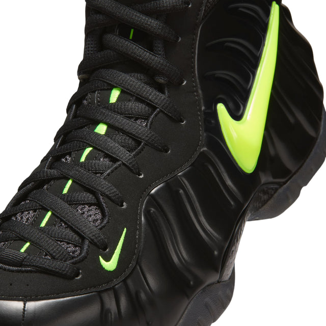 M Nike Air Foamposite Pro HF0794-002