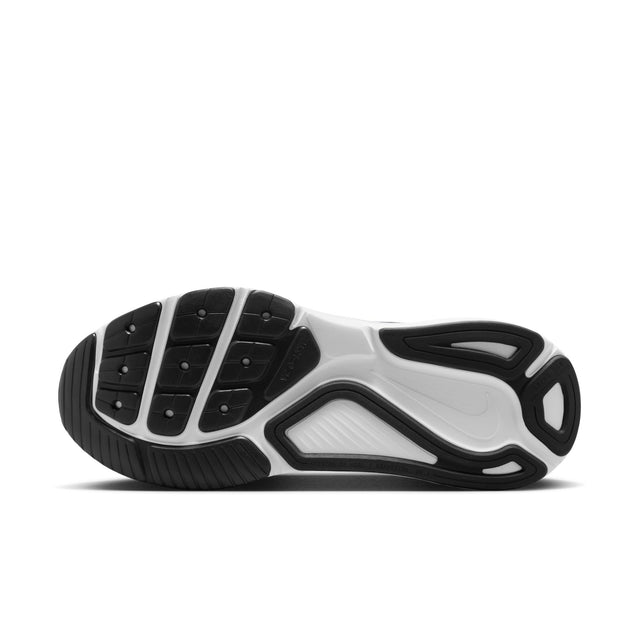 M Nike Structure 26 HJ1102-002