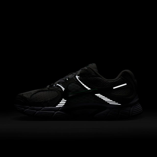 M Nike V5 RNR HJ5228-100