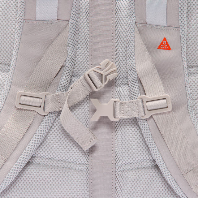 Nike ACG "DAYMAX" HJ8178-009