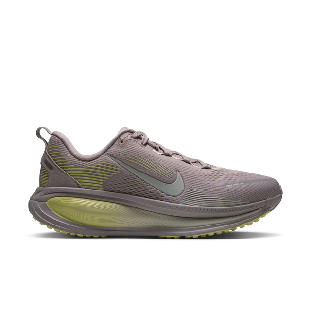 W Nike Vomero 18 HM6804-608