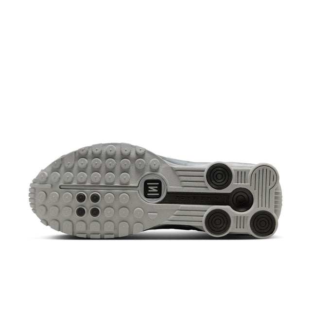 M Nike Shox R4 HQ1988-011