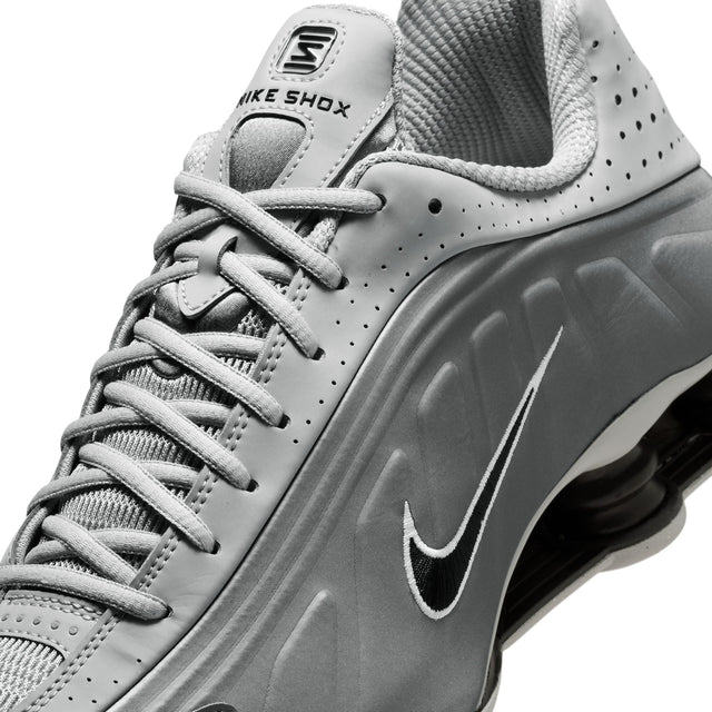 M Nike Shox R4 HQ1988-011