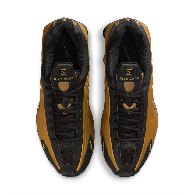 M Nike Shox R4 HQ1988-700