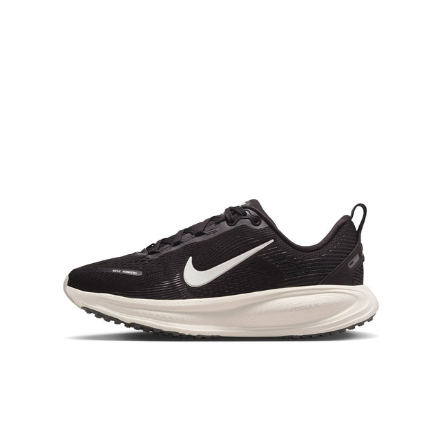 Y Nike Vomero 18 HQ2157-004