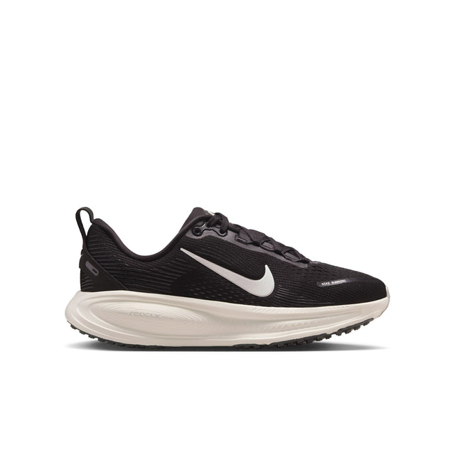 Y Nike Vomero 18 HQ2157-004