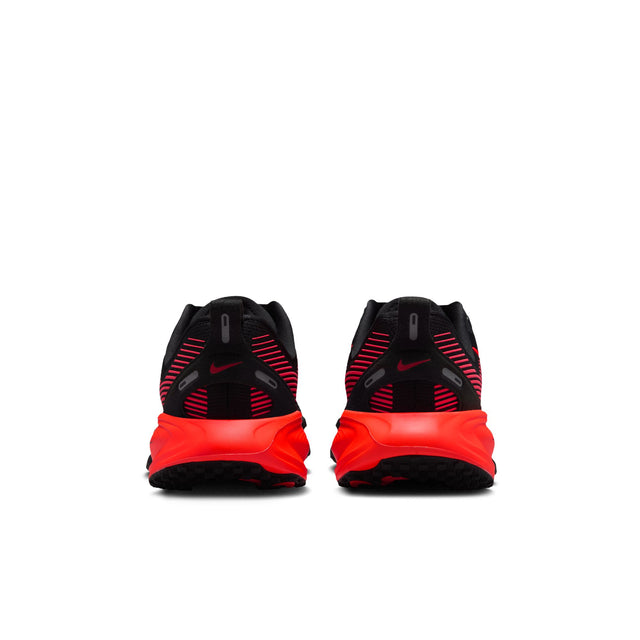Y Nike Vomero 18 HQ2157-013