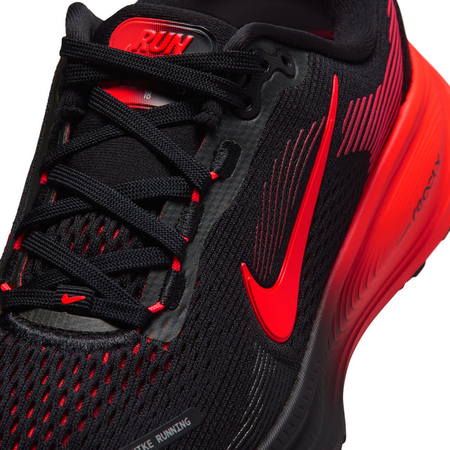 Y Nike Vomero 18 HQ2157-013