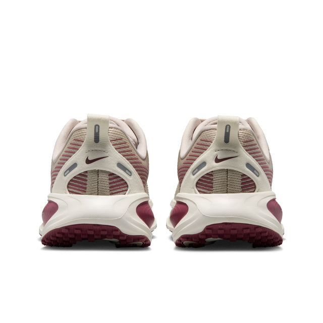 Y Nike Vomero 18 HQ2157-201
