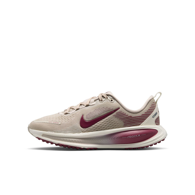 Y Nike Vomero 18 HQ2157-201