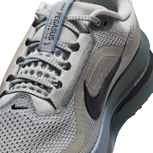 M Nike Pegasus Premium HQ2592-017