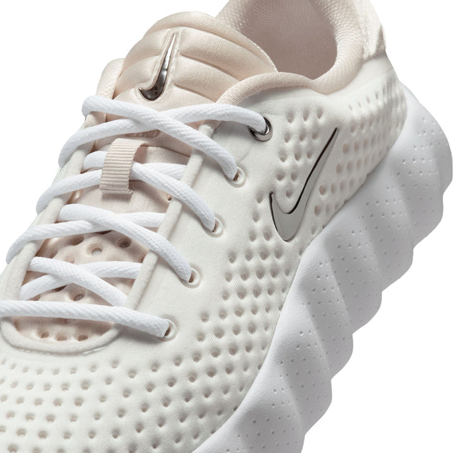 W Nike Mind 002 HQ4310-101