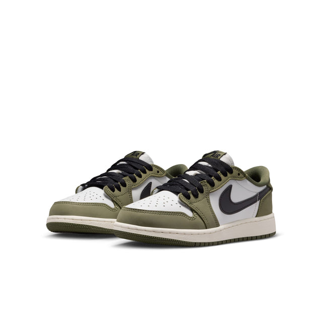 Y Air Jordan 1 Retro Low "Medium Olive and Summit White" HQ6999-200