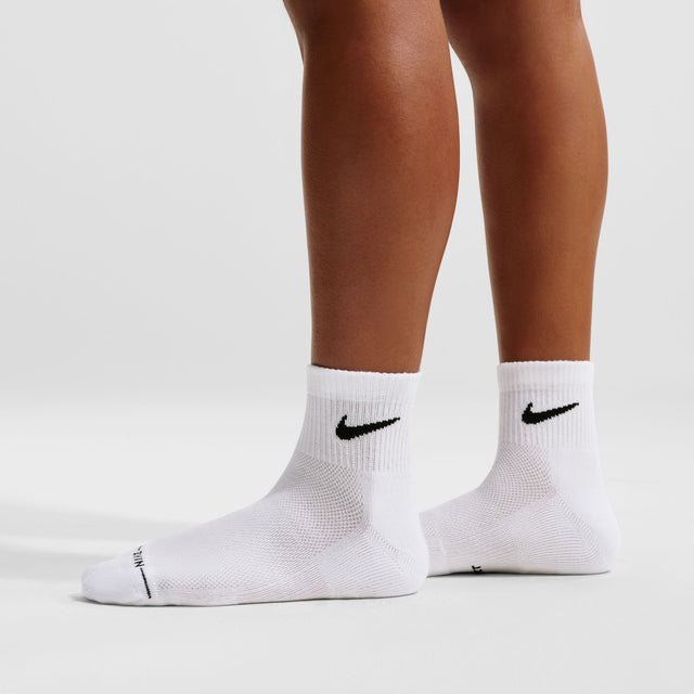 Nike Everyday Elevated HQ8031-901