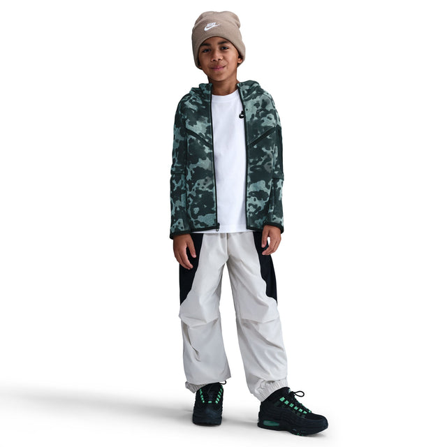 Y Nike Tech HQ8891-017