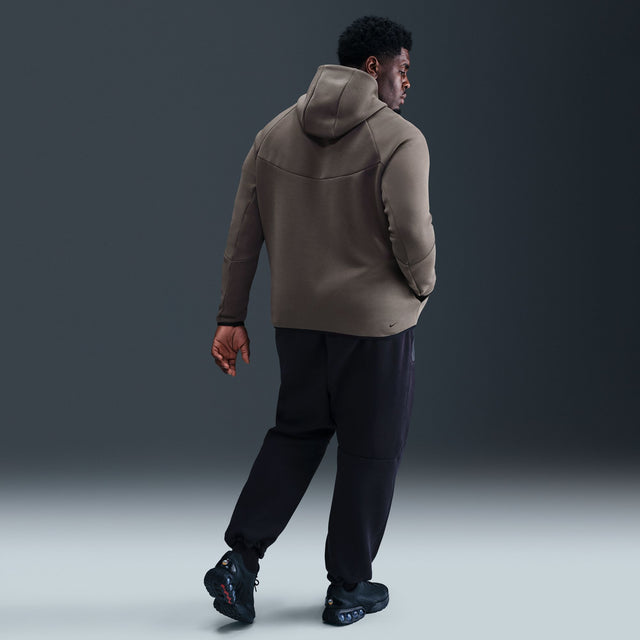 M Nike Tech HV0949-289