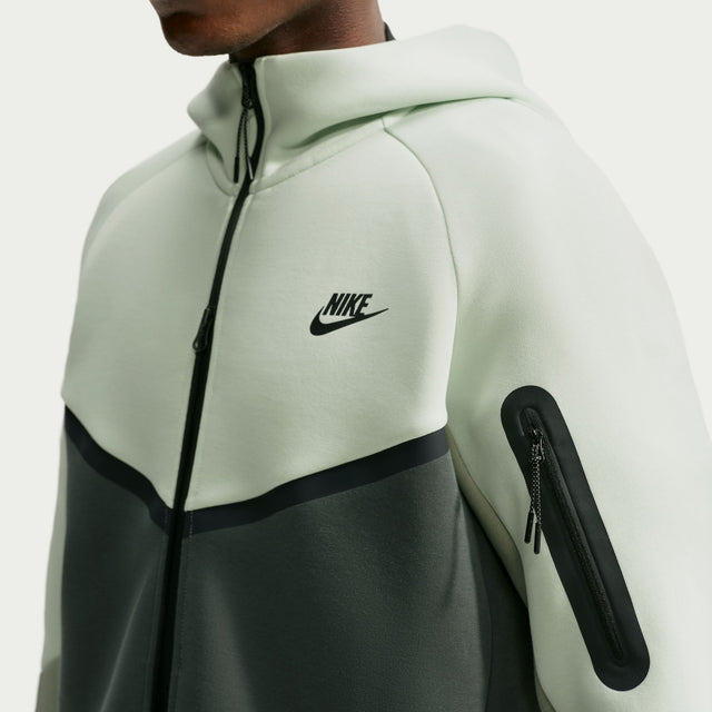 M Nike Tech HV0949-313