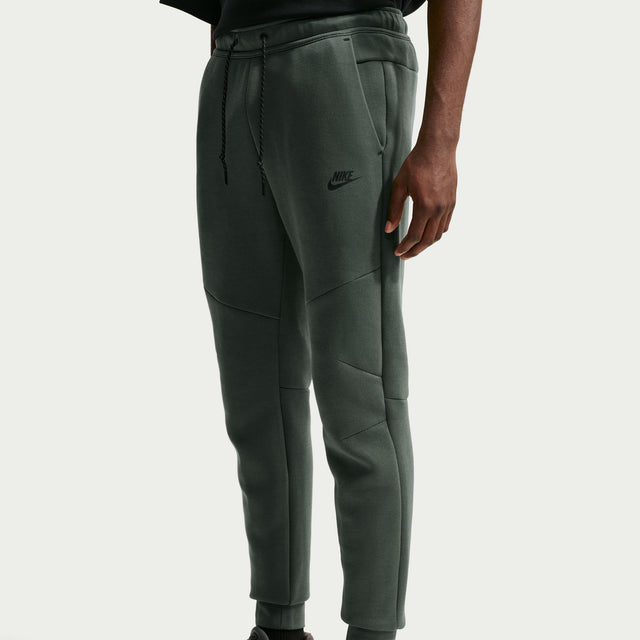 M Nike Tech HV0959-303